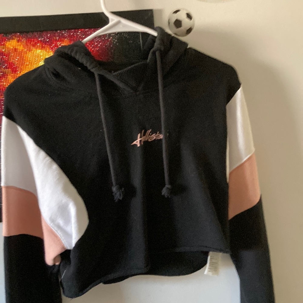 Ling sleeve with hood, cropped tee, small